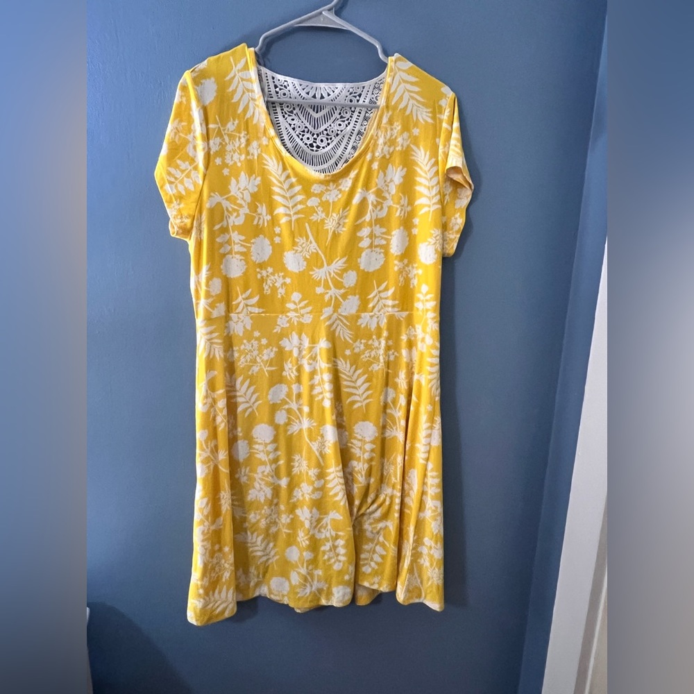 Yellow midi dress size large